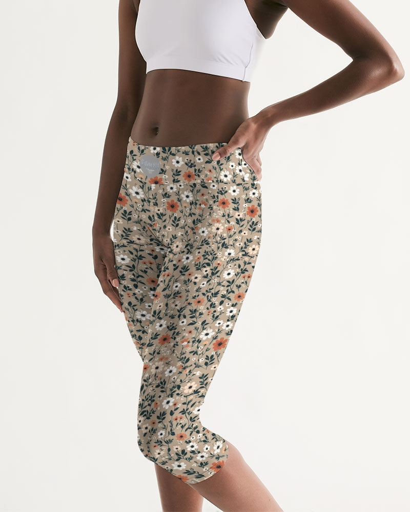 Busy and pretty Women's All-Over Print Mid-Rise Capri