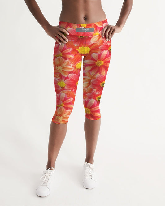 Beautiful blood orange flower design Women's All-Over Print Mid-Rise Capri