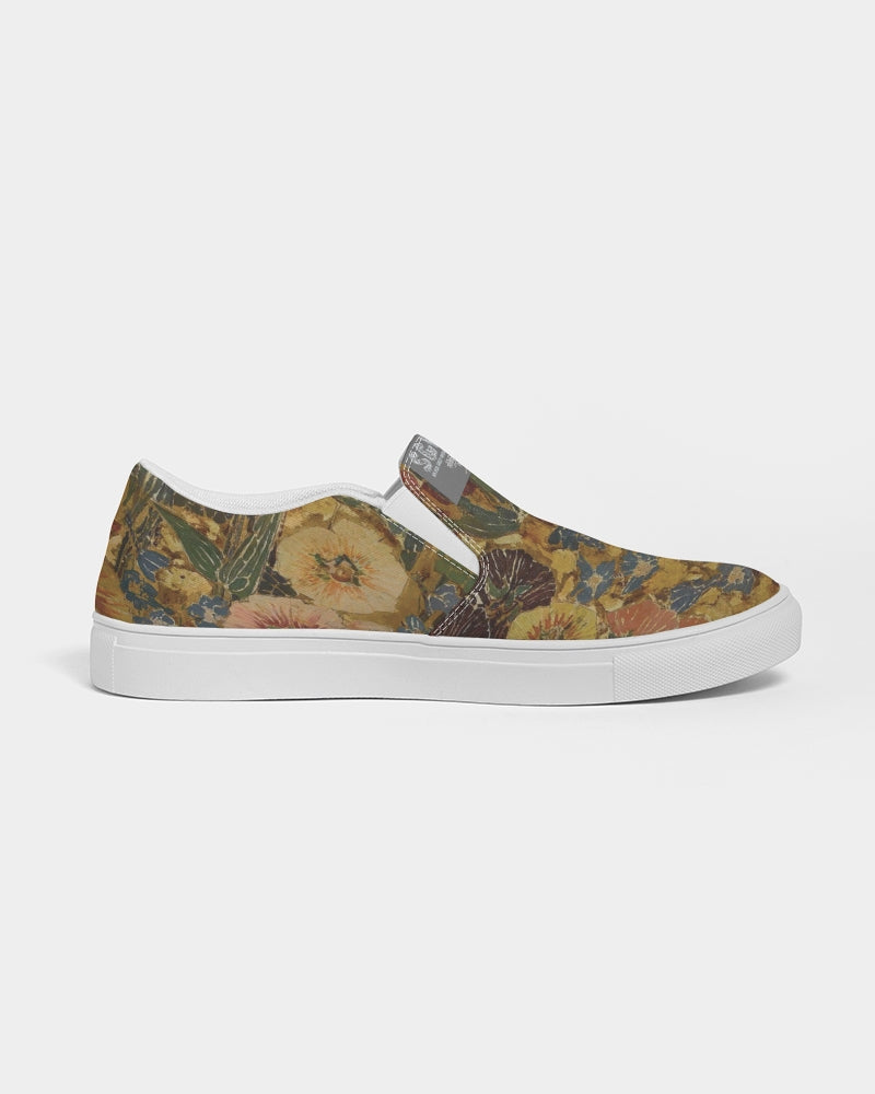 Autumn play Women's Slip-On Canvas Shoe