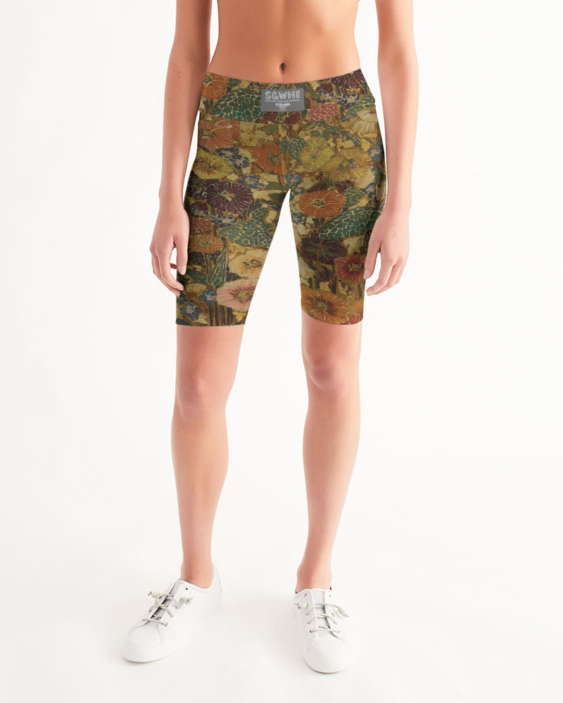 Autumn play Women's All-Over Print Mid-Rise Bike Shorts