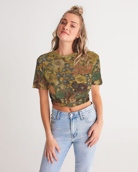 Autumn play Women's All-Over Print Twist-Front Cropped Tee