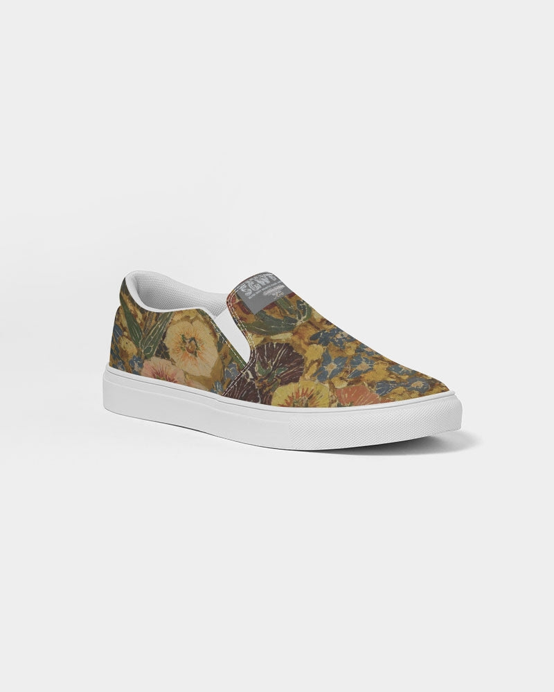 Autumn play Women's Slip-On Canvas Shoe