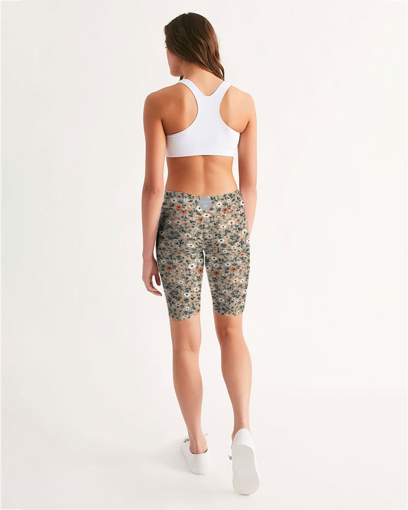 Busy and pretty Women's All-Over Print Mid-Rise Bike Shorts