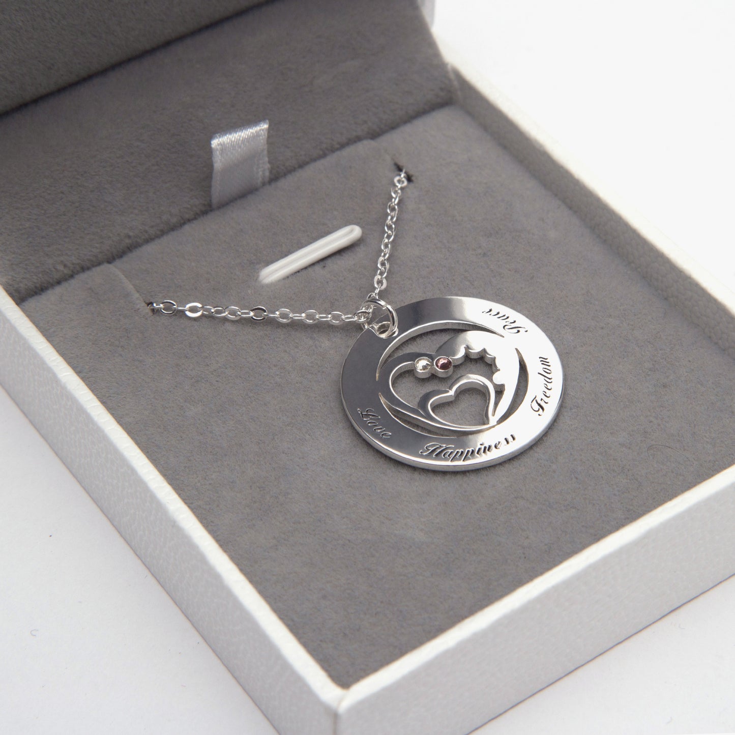 Silver Sisters Circle with Heart Pendant - with Diomand