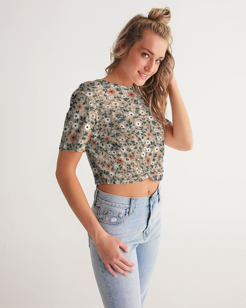 Busy and pretty Women's All-Over Print Twist-Front Cropped Tee