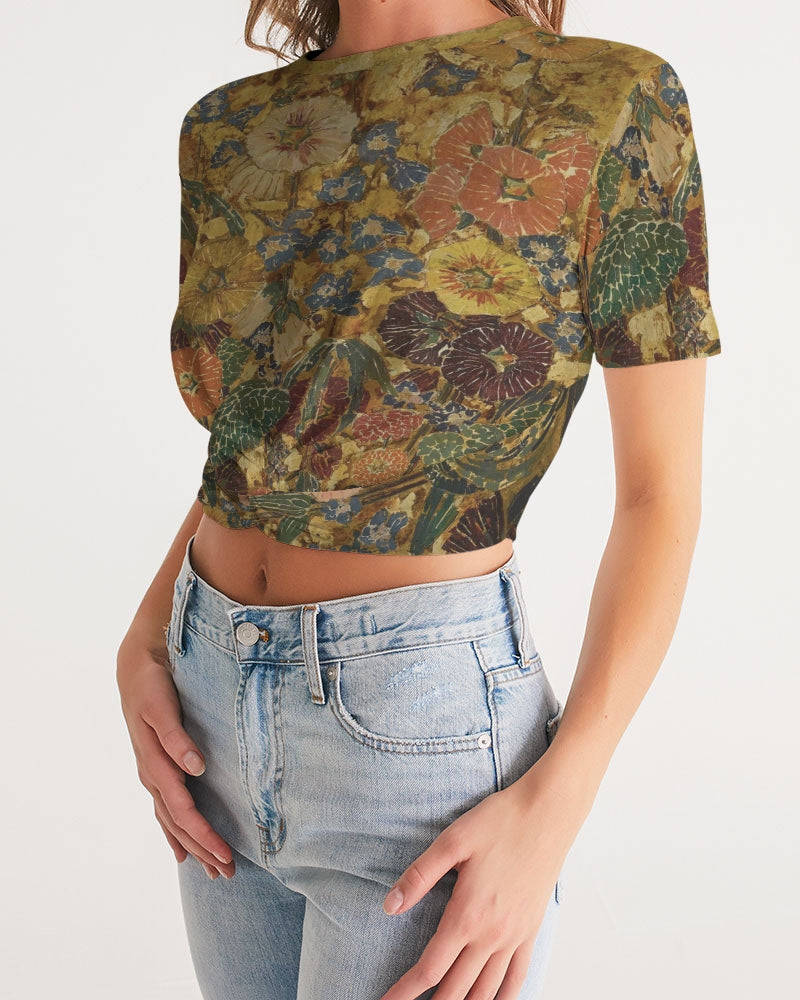 Autumn play Women's All-Over Print Twist-Front Cropped Tee