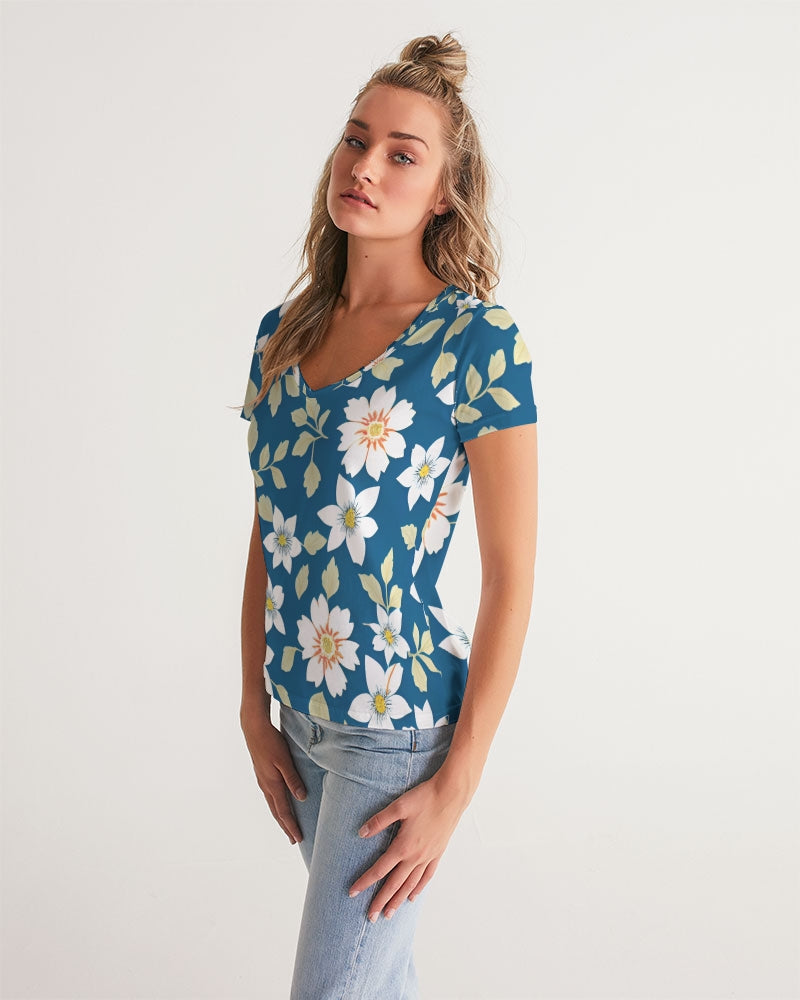 Dark blue background and white flower pattern Women's All-Over Print V-Neck Tee