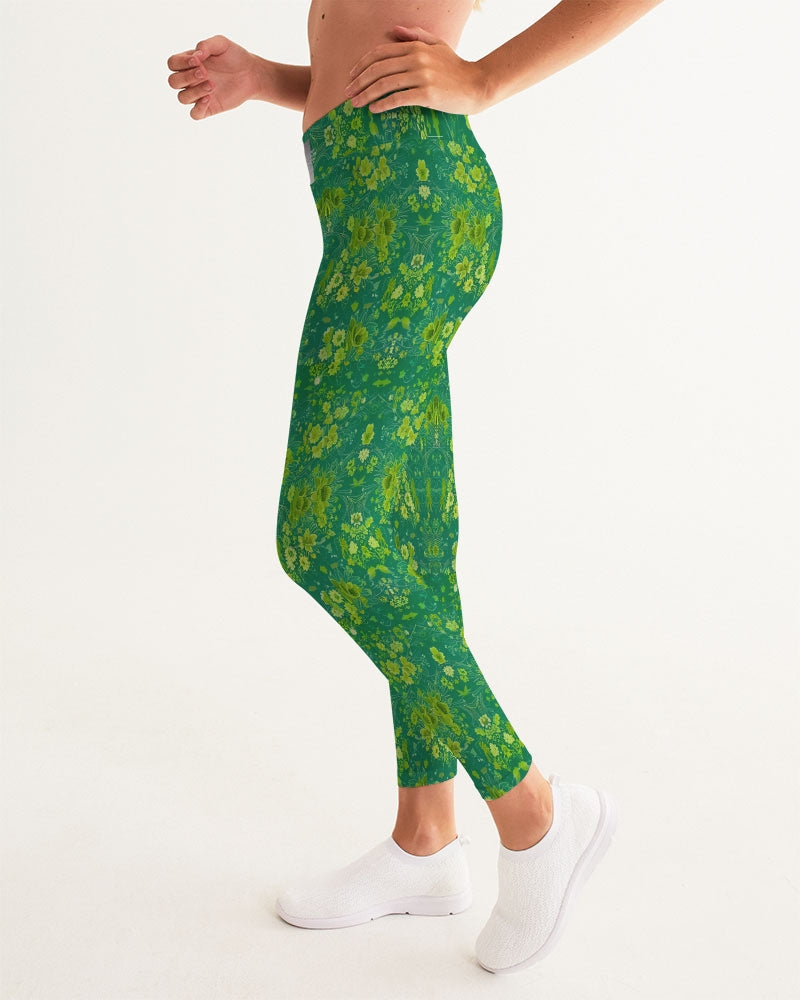 Green lush Repeat pattern Women's Yoga Pants