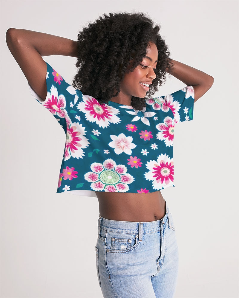 Beautiful floral pattern Women's All-Over Print Lounge Cropped Tee