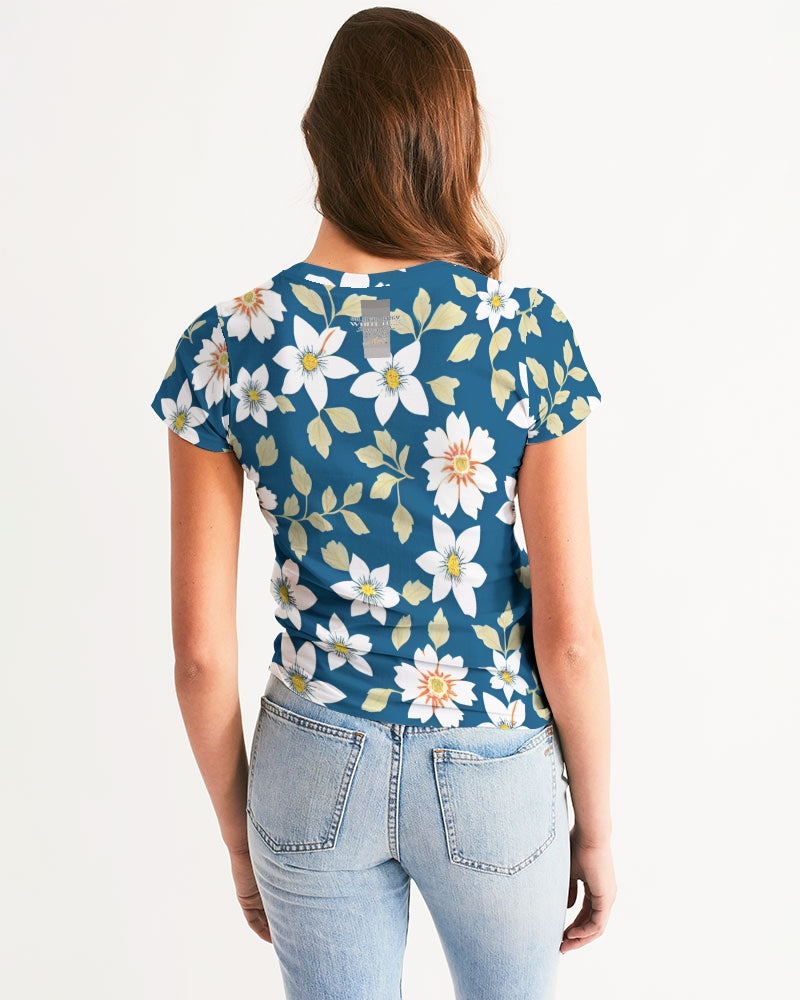 Dark blue background and white flower pattern Women's All-Over Print Tee