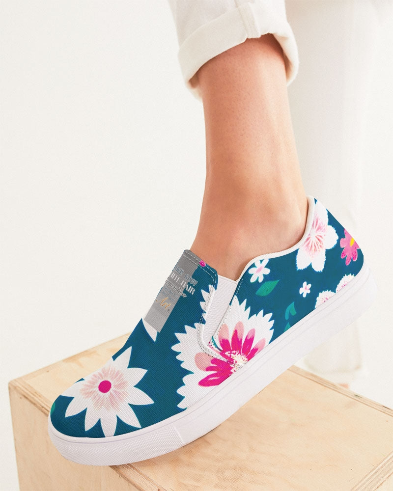 Beautiful floral pattern Women's Slip-On Canvas Shoe