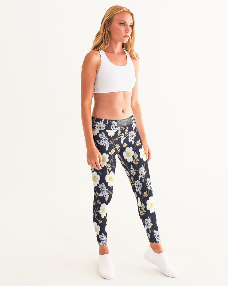 Pink flower black background Women's All-Over Print Yoga Pants