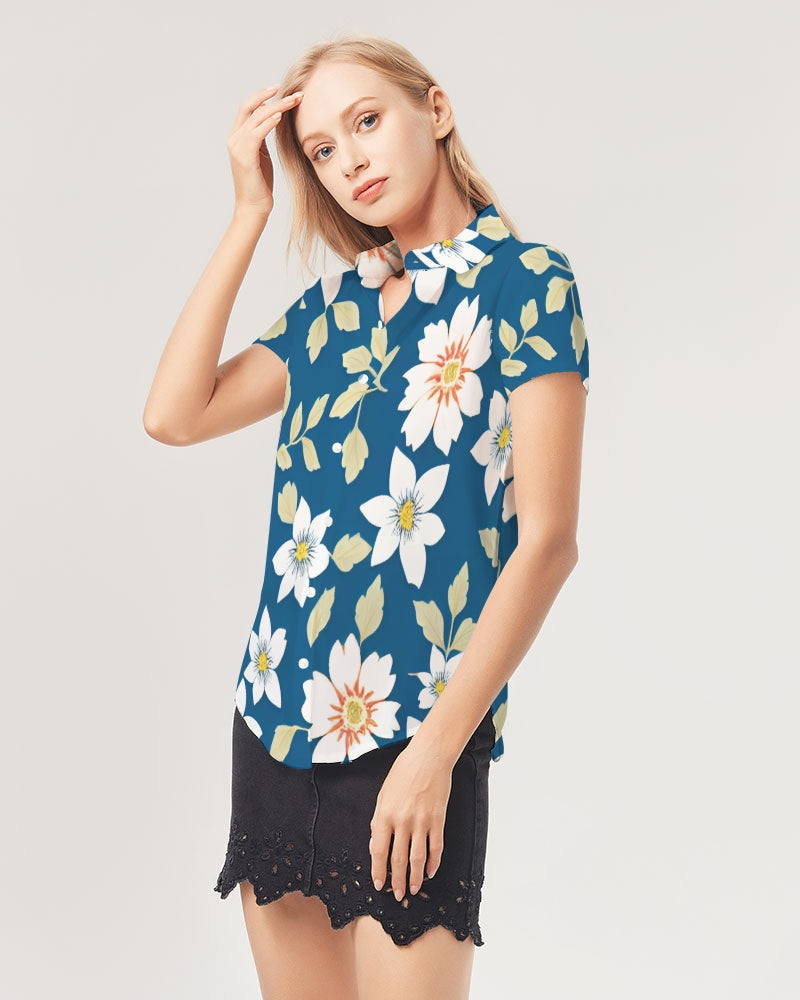 Dark blue background and white flower pattern Women's All-Over Print Short Sleeve Button Up