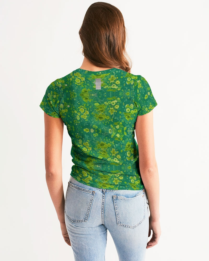 Green lush Repeat pattern Women's Tee