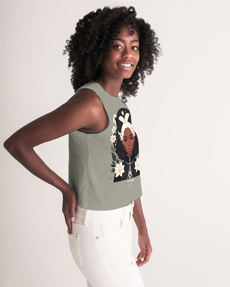 Nubian girl silver fox Women's Cropped Tank