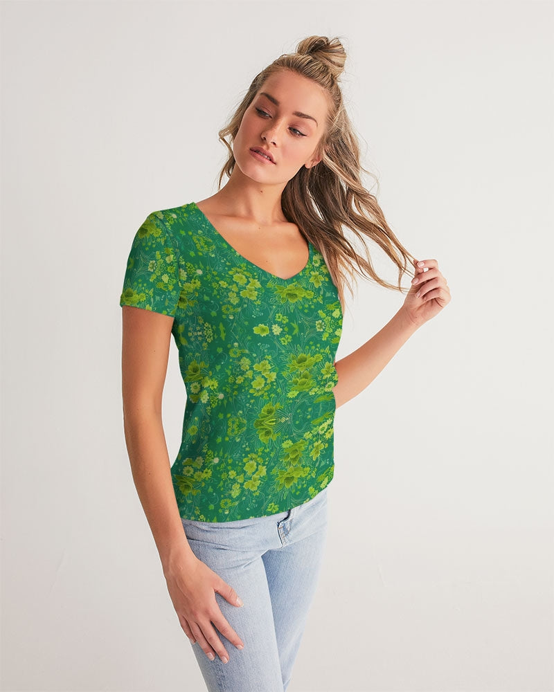 Green lush Repeat pattern Women's V-Neck Tee