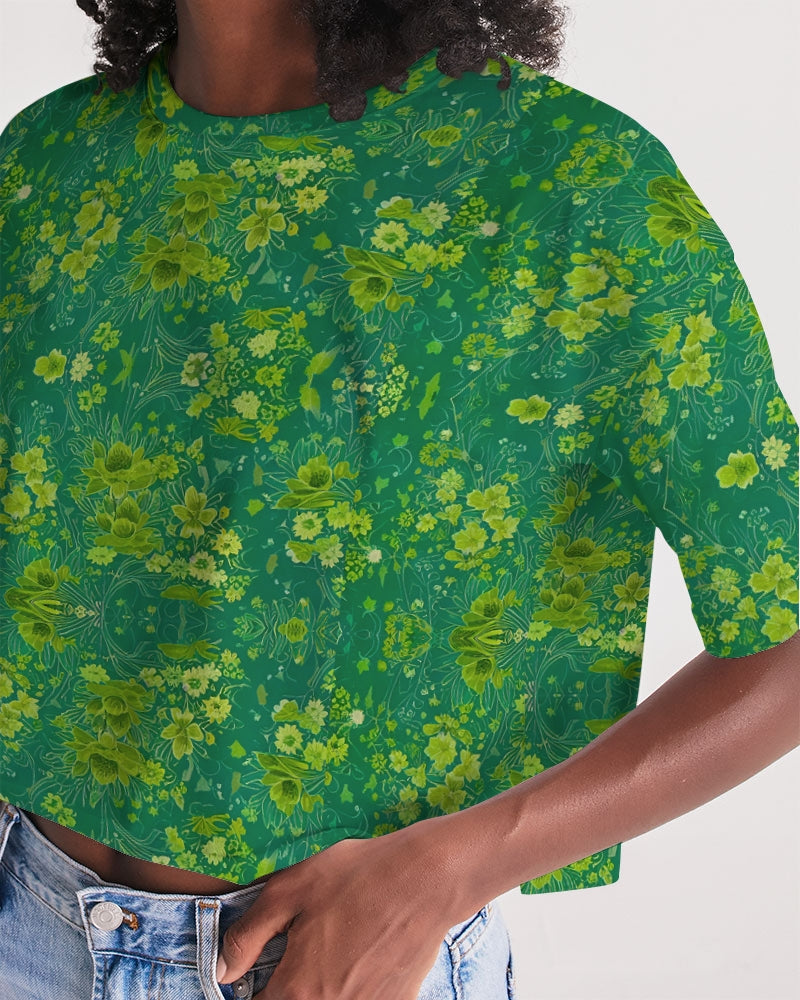 Green lush Repeat pattern Women's Lounge Cropped Tee