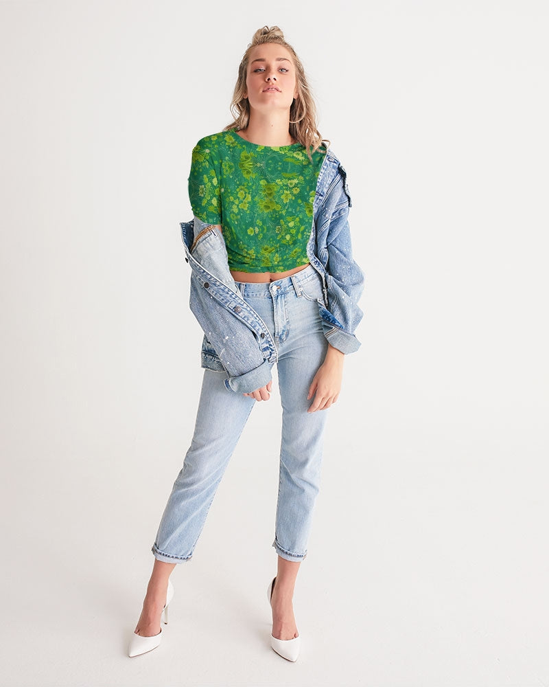 Green lush Repeat pattern Women's Twist-Front Cropped Tee