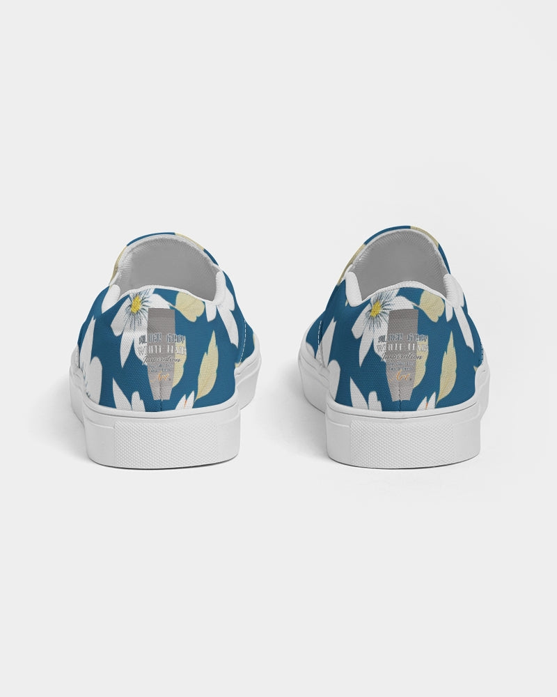 Dark blue background and white flower pattern Women's Slip-On Canvas Shoe