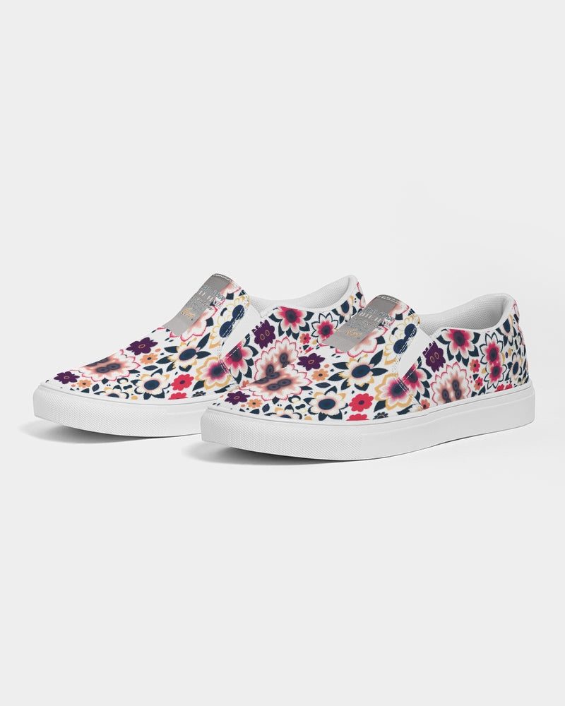 Abstract flower pattern Women's Slip-On Canvas Shoe