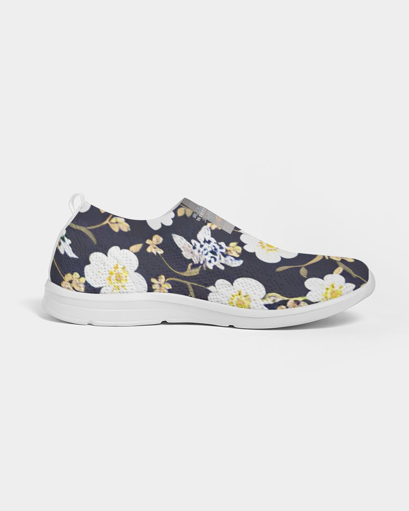 Pink flower black background Women's Slip-On Flyknit Shoe