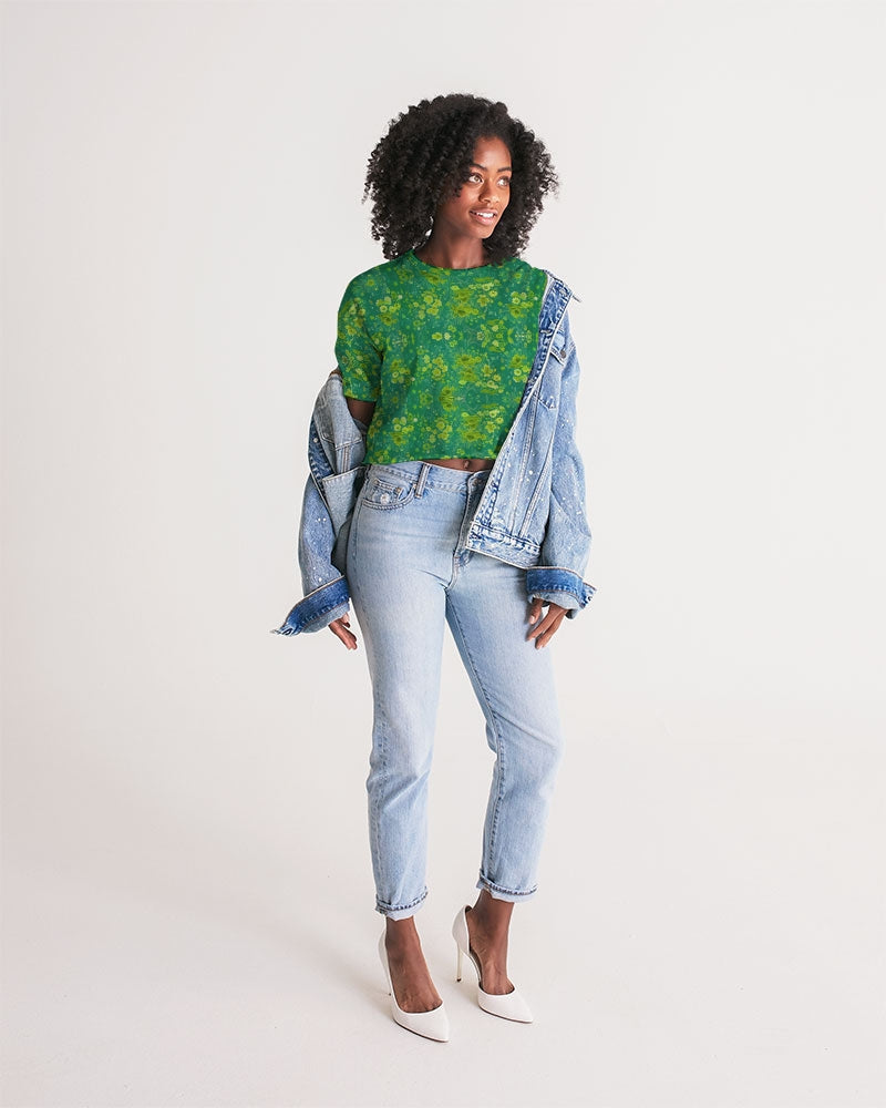 Green lush Repeat pattern Women's Lounge Cropped Tee