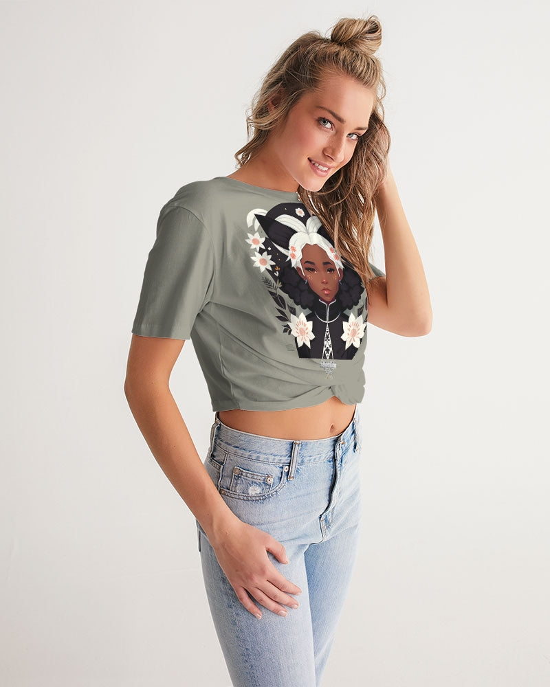 Nubian girl silver fox Women's Twist-Front Cropped Tee