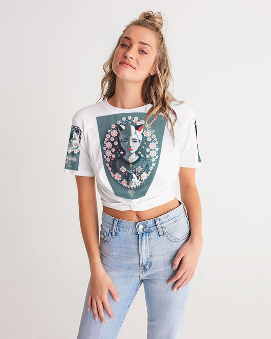 Silverfox flower Women's Twist-Front Cropped Tee