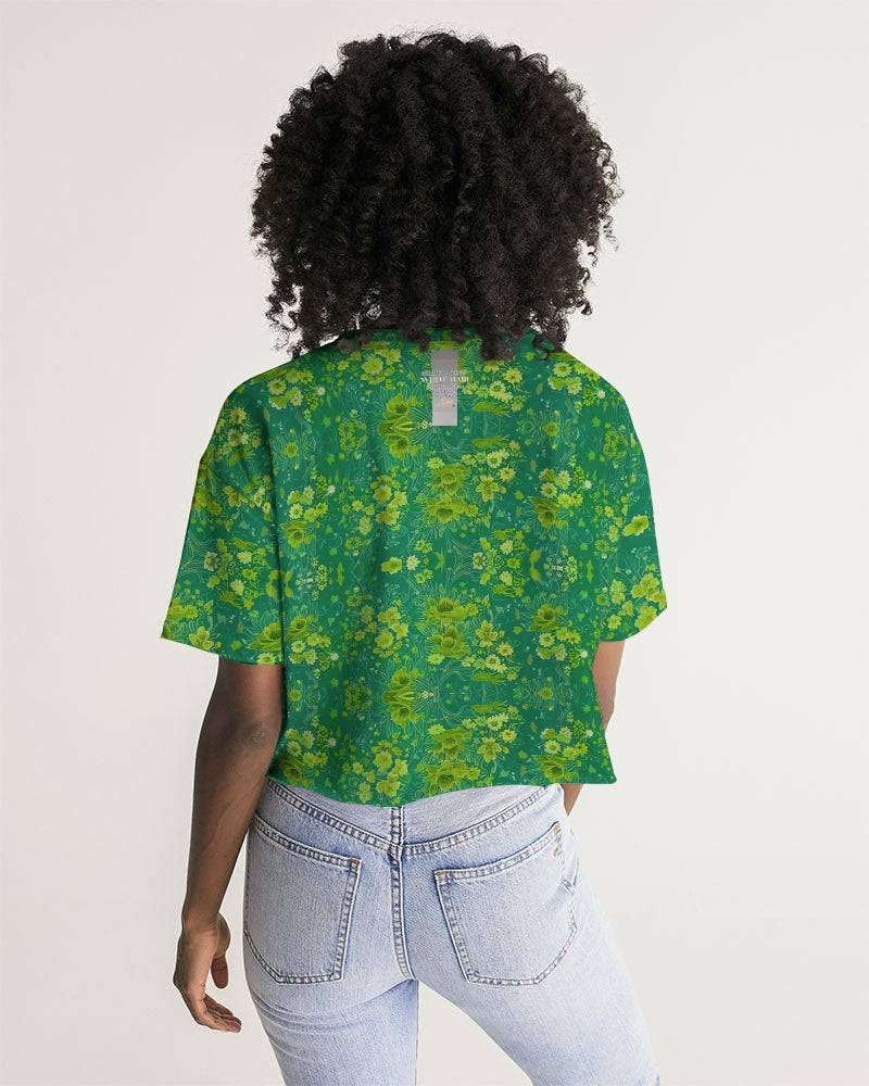 Green lush Repeat pattern Women's Lounge Cropped Tee