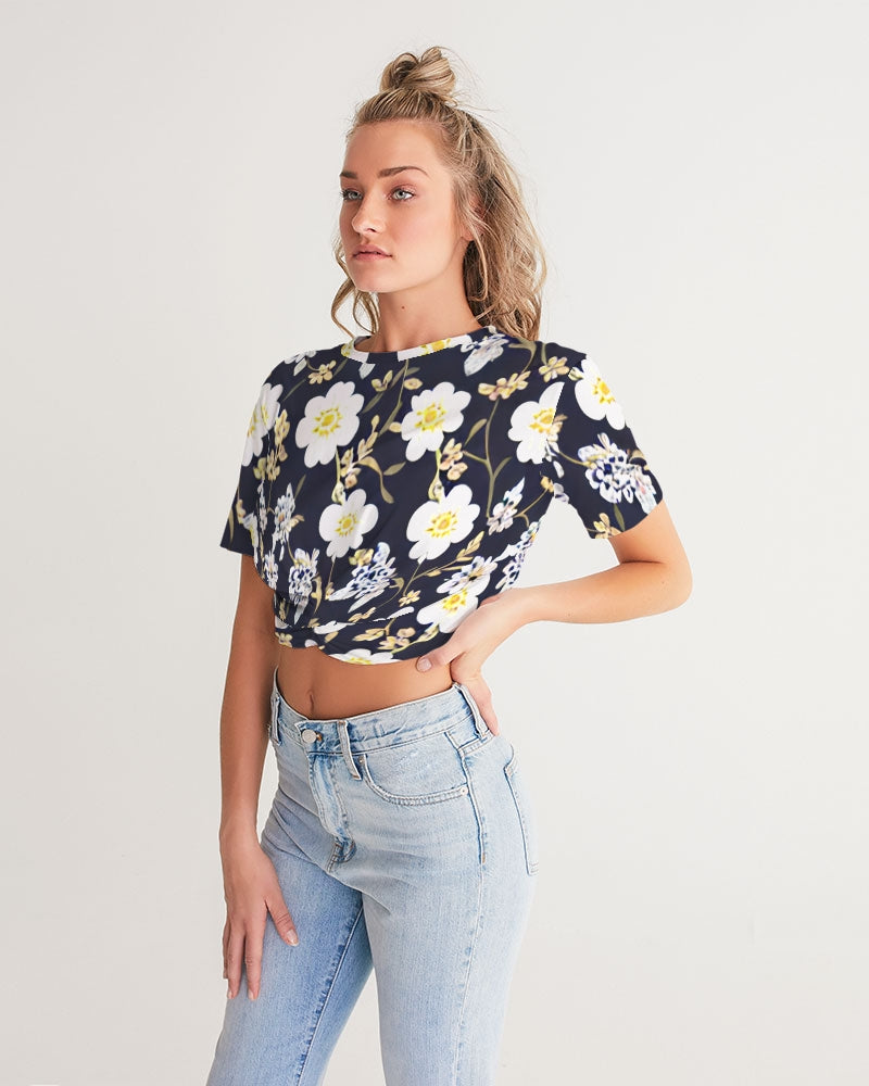 Pink flower black background Women's All-Over Print Twist-Front Cropped Tee