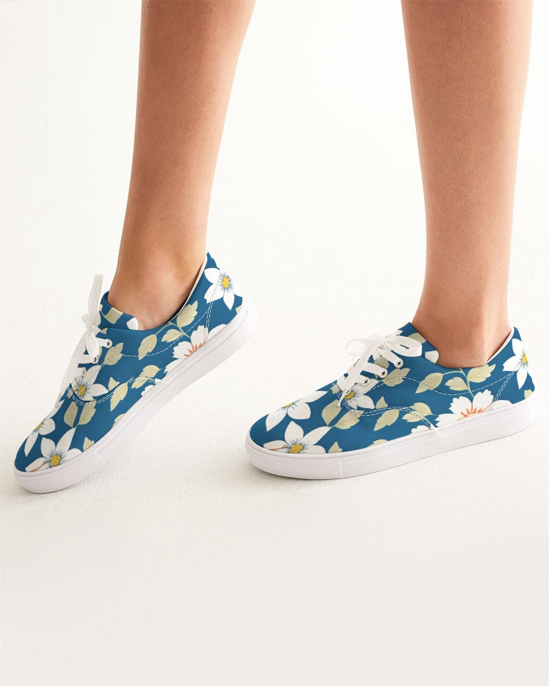 Dark blue background and white flower pattern Women's Lace Up Canvas Shoe