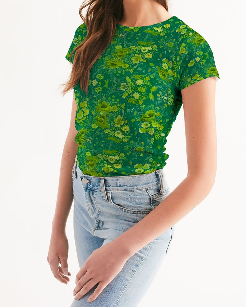 Green lush Repeat pattern Women's Tee