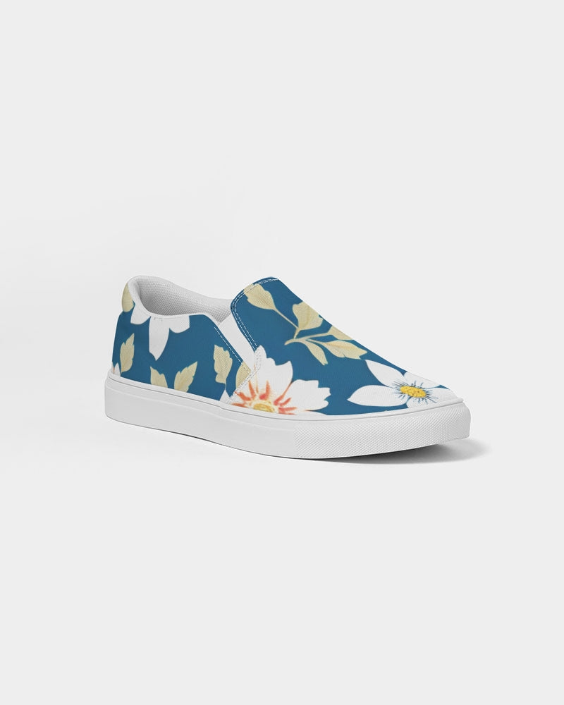 Dark blue background and white flower pattern Women's Slip-On Canvas Shoe