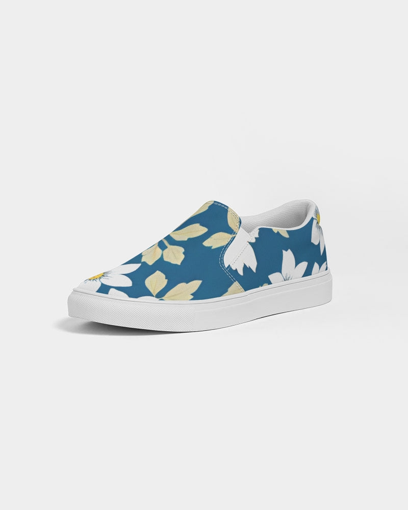 Dark blue background and white flower pattern Women's Slip-On Canvas Shoe