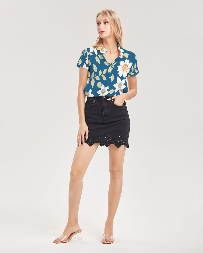 Dark blue background and white flower pattern Women's All-Over Print Short Sleeve Button Up