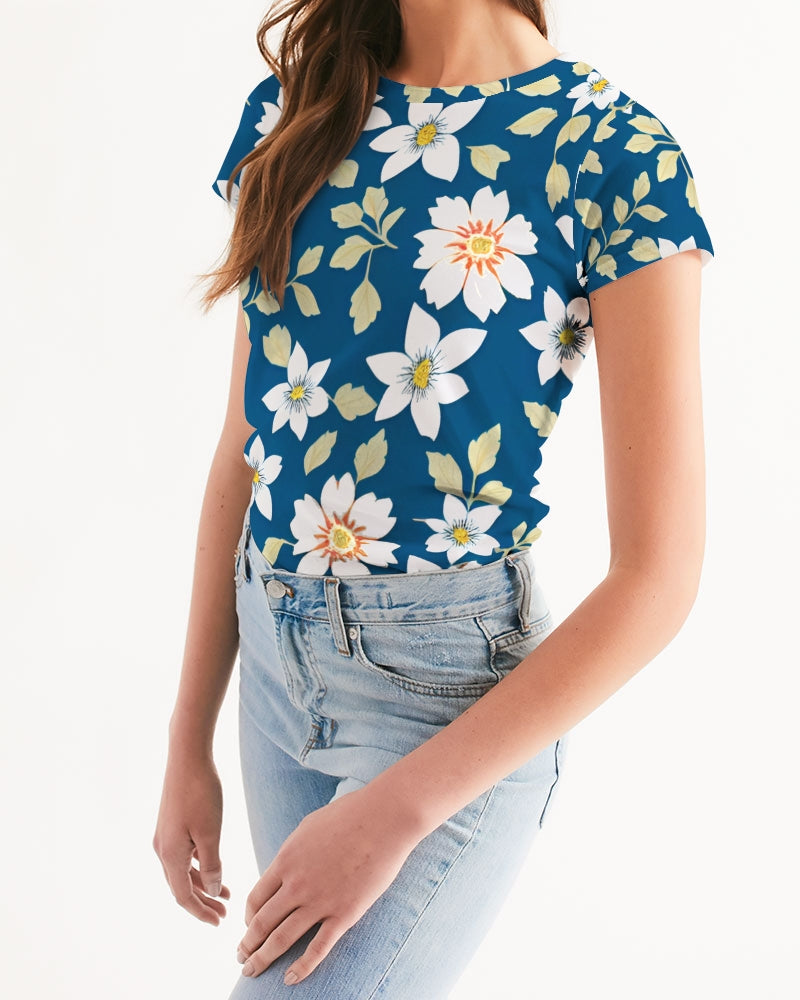 Dark blue background and white flower pattern Women's All-Over Print Tee