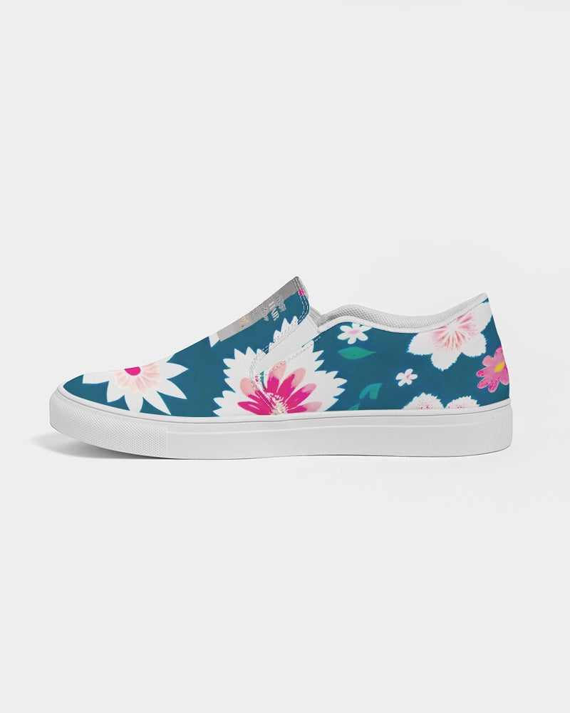 Beautiful floral pattern Women's Slip-On Canvas Shoe