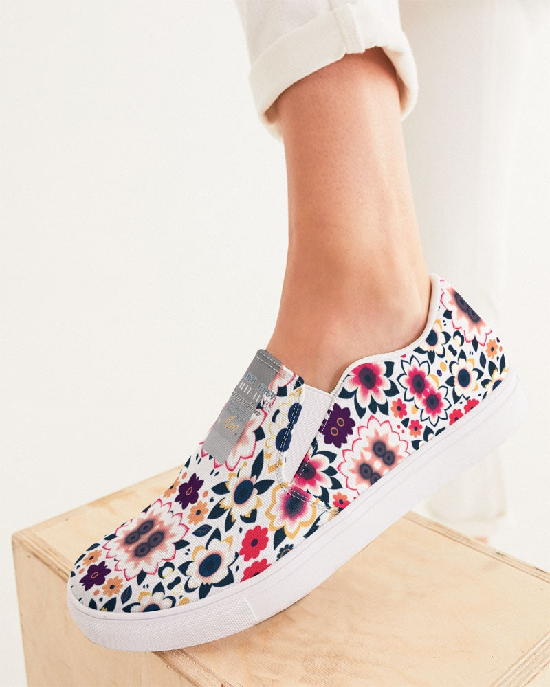 Abstract flower pattern Women's Slip-On Canvas Shoe