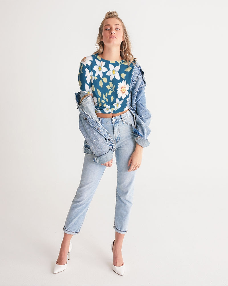 Dark blue background and white flower pattern Women's All-Over Print Twist-Front Cropped Tee