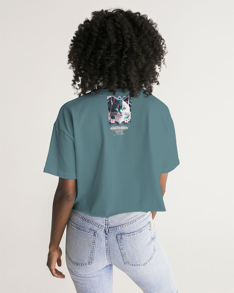 Silverfox flower Women's Lounge Cropped Tee