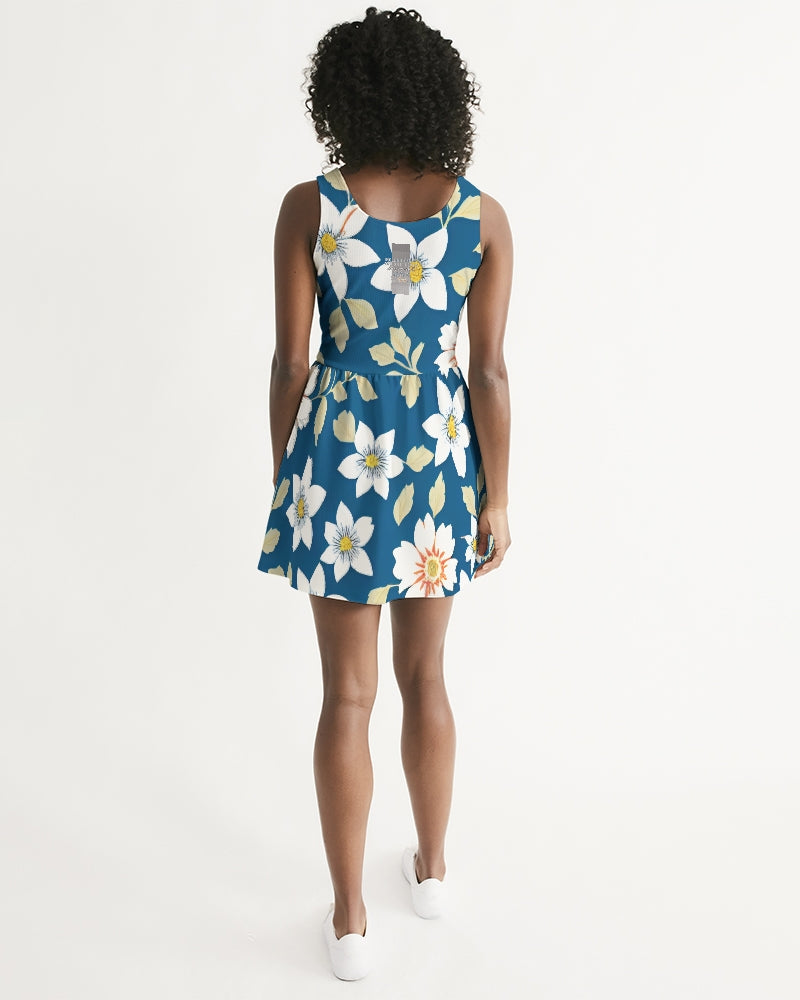 Dark blue background and white flower pattern Women's All-Over Print Scoop Neck Skater Dress